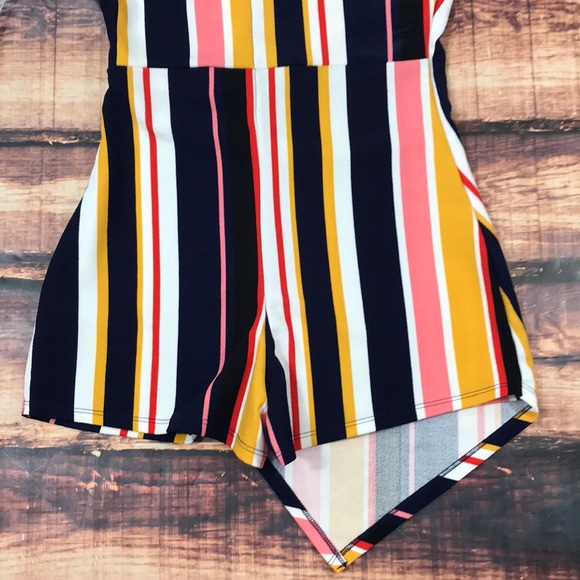 << Striped Asymmetrical Hem Romper >> - Picture 8 of 8